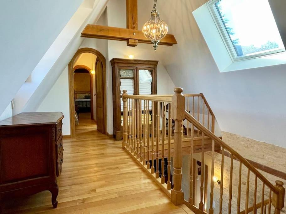 Charming 19Th Century Farmhouse With Pool Витрак Екстериор снимка