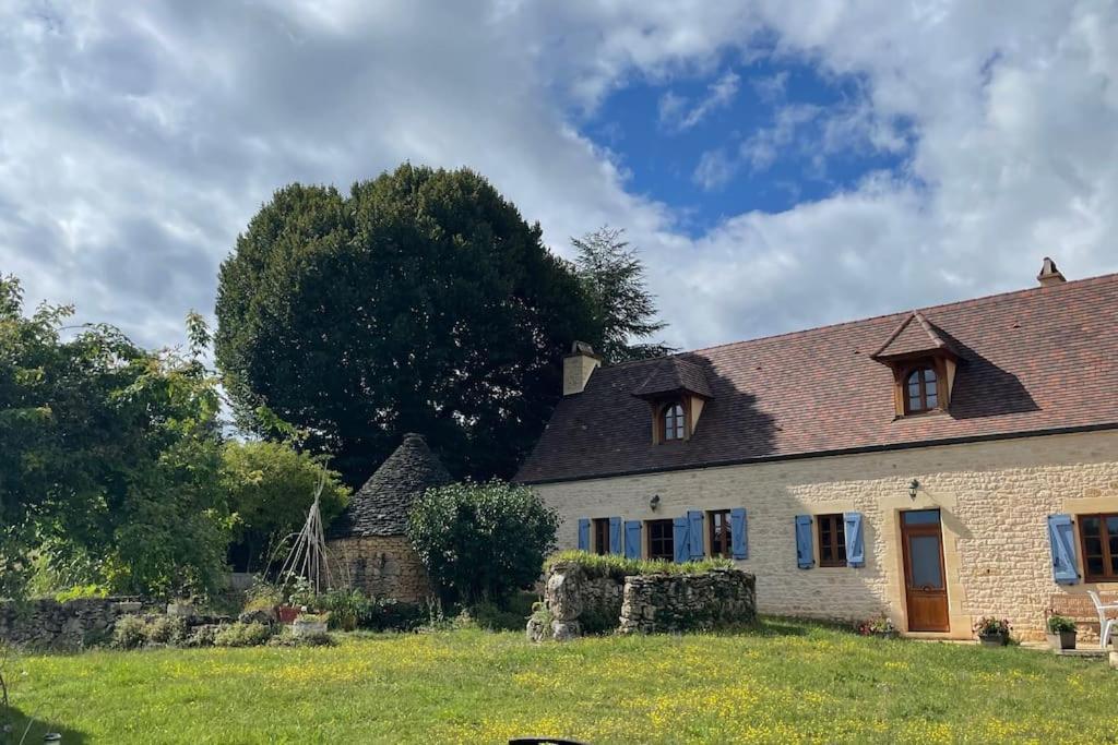 Charming 19Th Century Farmhouse With Pool Витрак Екстериор снимка