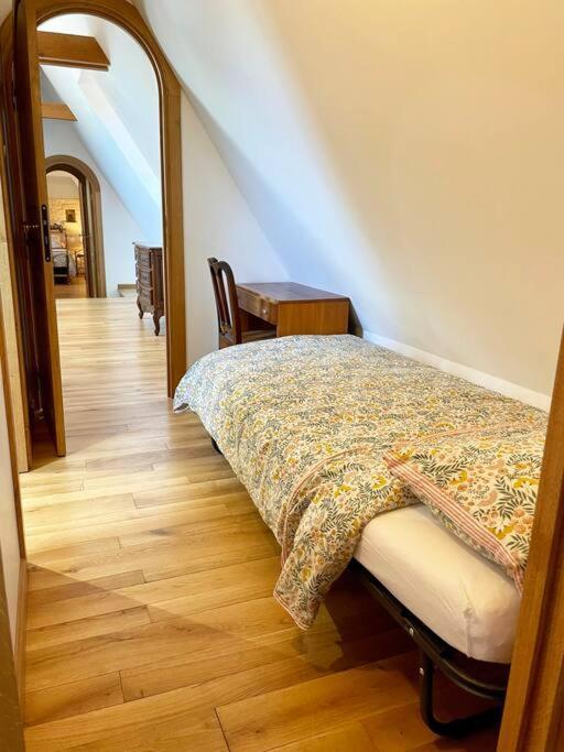 Charming 19Th Century Farmhouse With Pool Витрак Екстериор снимка