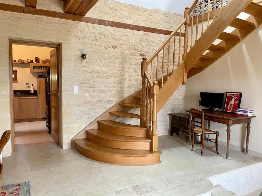 Charming 19Th Century Farmhouse With Pool Витрак Екстериор снимка
